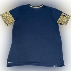 The Nike Tee Men’s Size Large Black Short Sleeve Tee Gold French Sleeve Accents